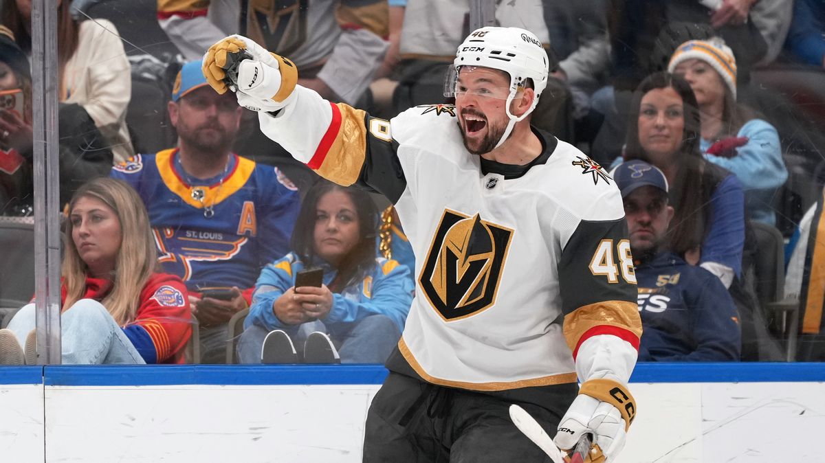 Zacha s Pastrňákem asistovali u výhry Bostonu, Hertl skóroval potřetí v řadě